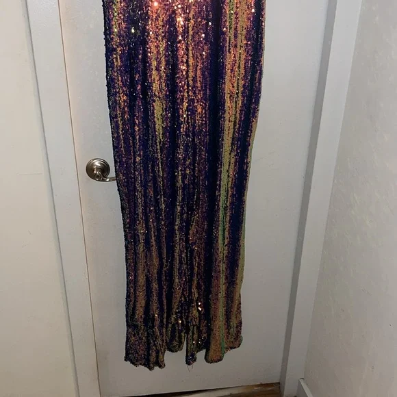 NWT stunning sequins jumpsuit - Picture 6 of 13